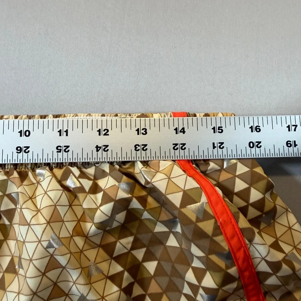 Under‎ Armour HeatGear Geometric Triangle Print Running Shorts Orange Tan Large